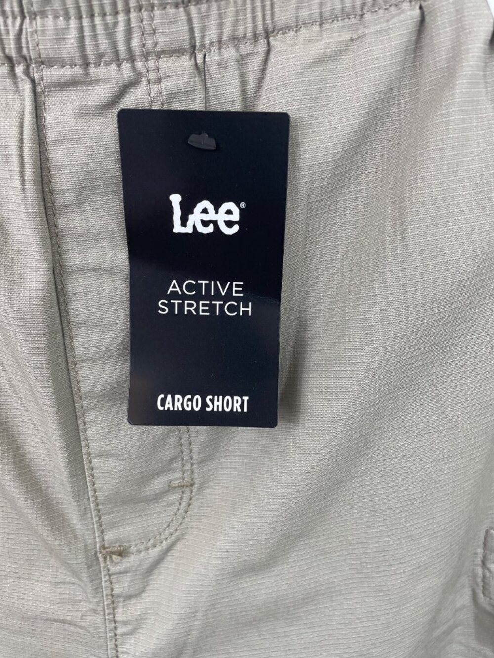 Lee Active Stretch Cargo Shorts Mushroom Color Regular Fit Mens Size Large - Picture 5 of 12